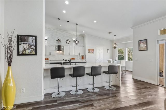 7400 Bisonwood Avenue, Las Vegas, NV 89131