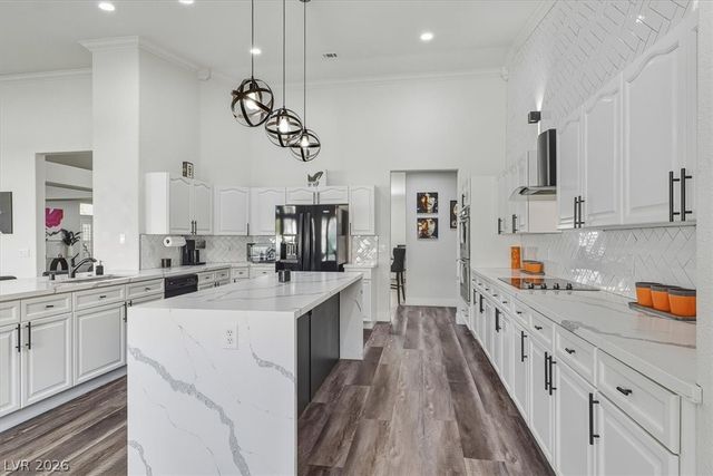 7400 Bisonwood Avenue, Las Vegas, NV 89131