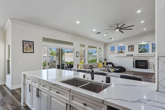 7400 Bisonwood Avenue, Las Vegas, NV 89131