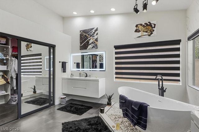 7400 Bisonwood Avenue, Las Vegas, NV 89131