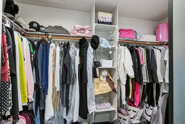 7400 Bisonwood Avenue, Las Vegas, NV 89131