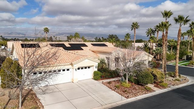7400 Bisonwood Avenue, Las Vegas, NV 89131