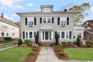 142 Ridge Street, Pawtucket, RI 02860