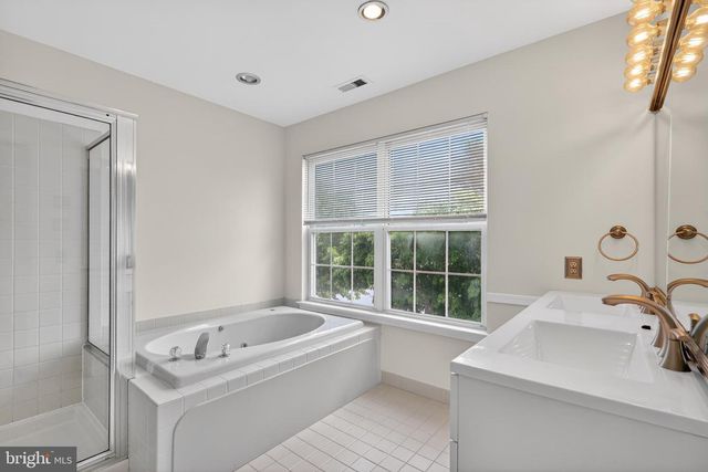22 VICTORIA CIR, Collegeville, PA 19426