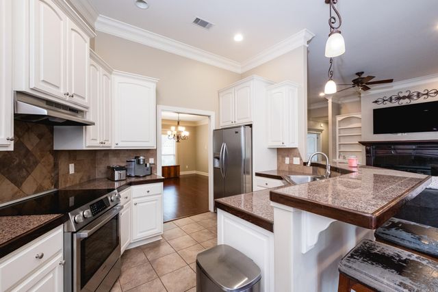 4 Clancy Court, Little Rock, AR 72223