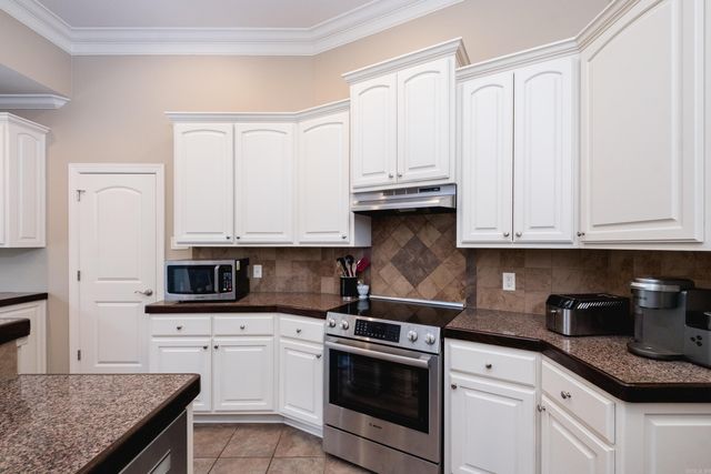 4 Clancy Court, Little Rock, AR 72223