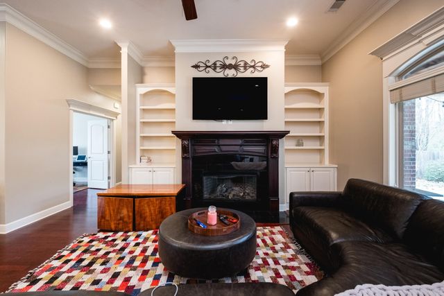 4 Clancy Court, Little Rock, AR 72223