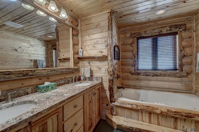 21172 HIGH RIDGE TRL, Lead, SD 57754