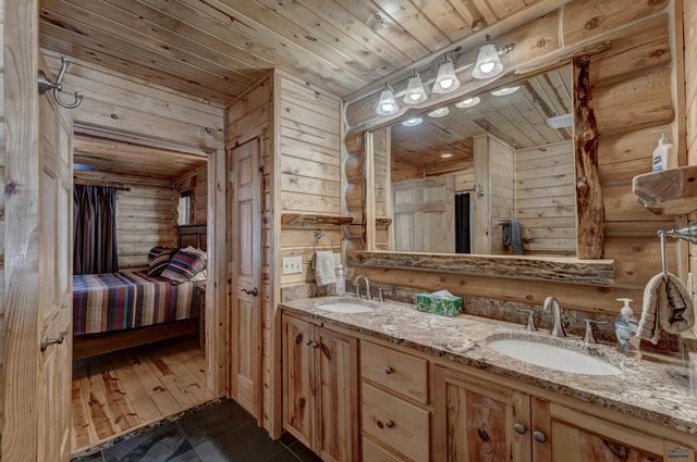 21172 HIGH RIDGE TRL, Lead, SD 57754