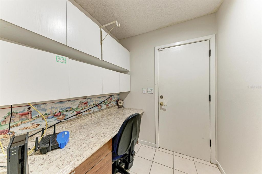 Image 31 of property listing at 1003 83RD STREET NW, Bradenton, FL 34209