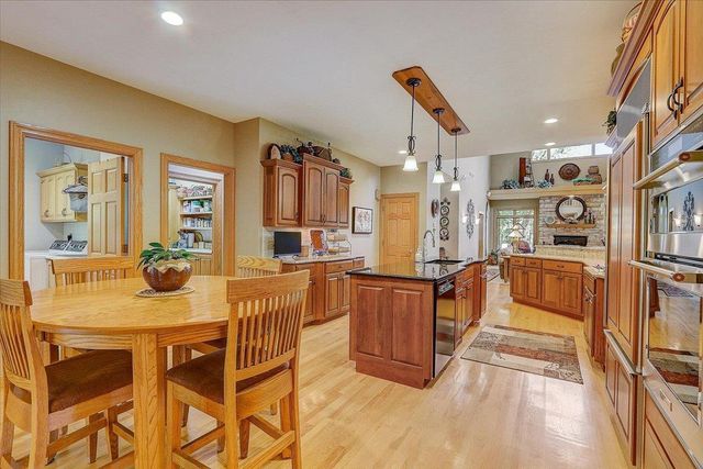S7711 Freedom Road, North Freedom, WI 53951
