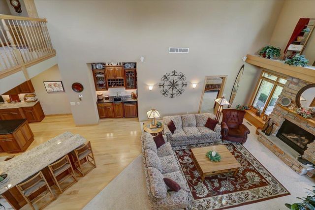 S7711 Freedom Road, North Freedom, WI 53951