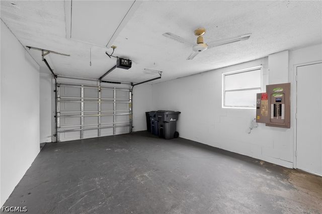 3238 Savage RD, Sarasota, FL 34231