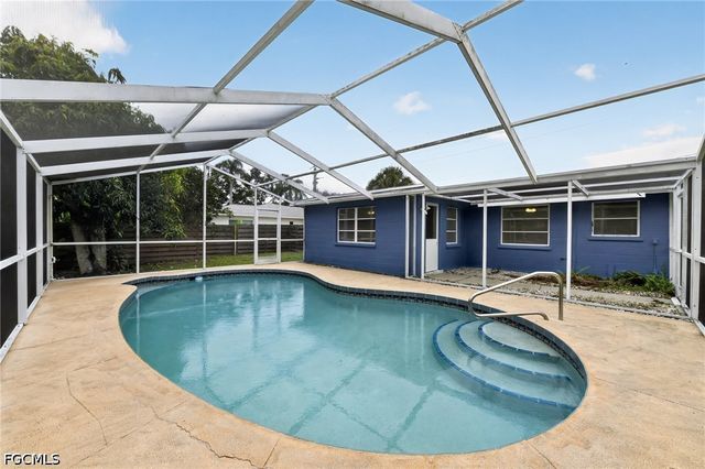 3238 Savage RD, Sarasota, FL 34231