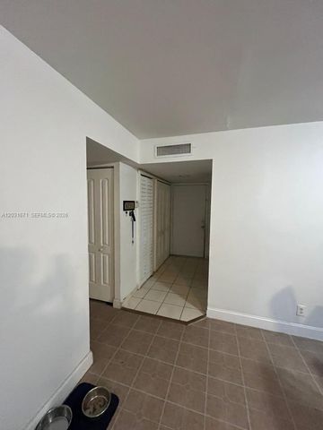 18111 NW 68th Avenue H102, Hialeah, FL 33015