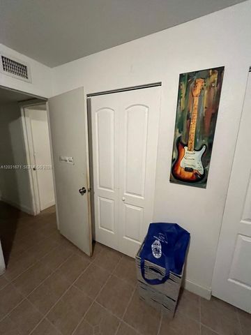 18111 NW 68th Avenue H102, Hialeah, FL 33015