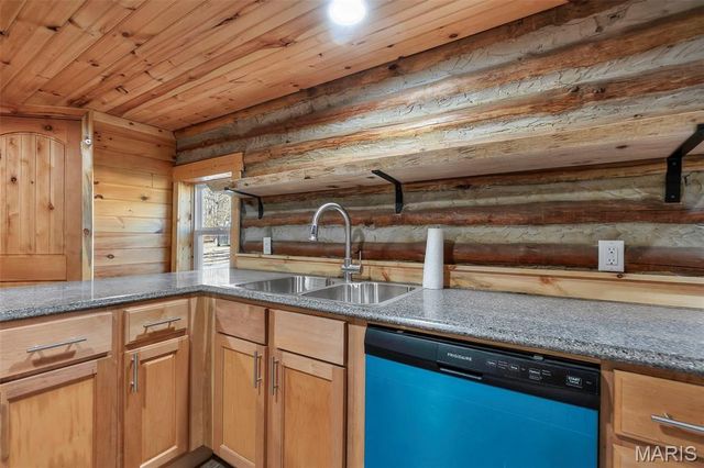 29118 BCR 862, Marquand, MO 63655