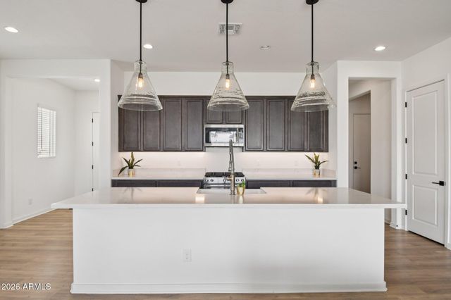 19742 W TURNEY Avenue, Litchfield Park, AZ 85340
