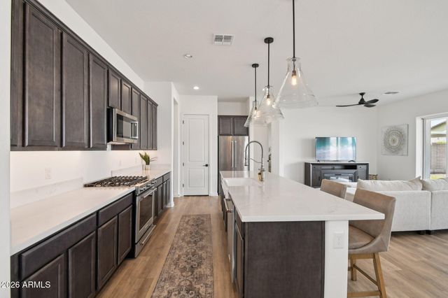 19742 W TURNEY Avenue, Litchfield Park, AZ 85340
