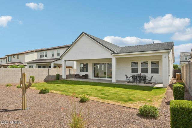 19742 W TURNEY Avenue, Litchfield Park, AZ 85340