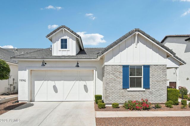 19742 W TURNEY Avenue, Litchfield Park, AZ 85340