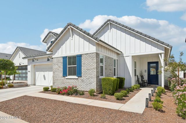 19742 W TURNEY Avenue, Litchfield Park, AZ 85340