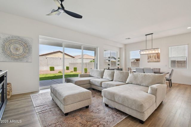 19742 W TURNEY Avenue, Litchfield Park, AZ 85340