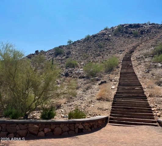19742 W TURNEY Avenue, Litchfield Park, AZ 85340