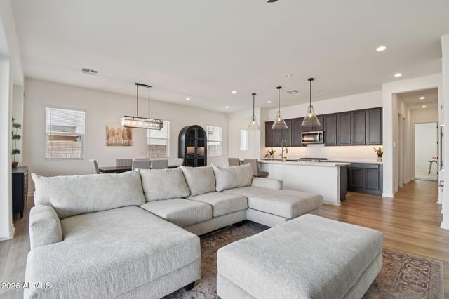 19742 W TURNEY Avenue, Litchfield Park, AZ 85340