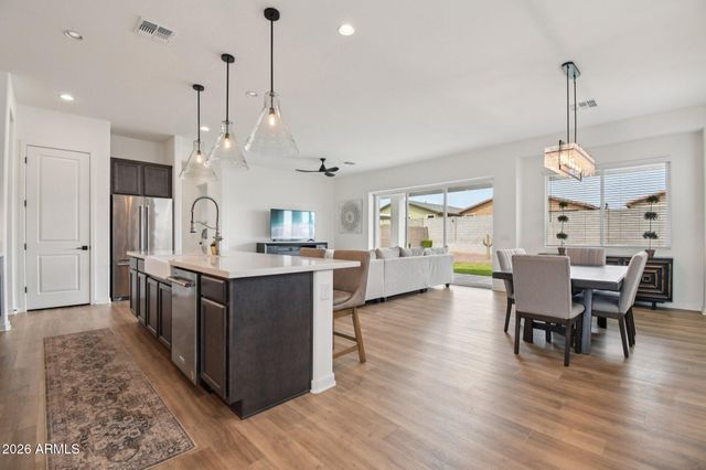 19742 W TURNEY Avenue, Litchfield Park, AZ 85340