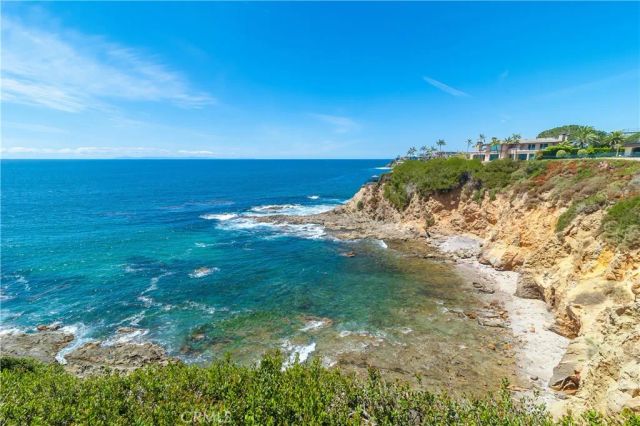 130 Mcknight, Laguna Beach, CA 92651