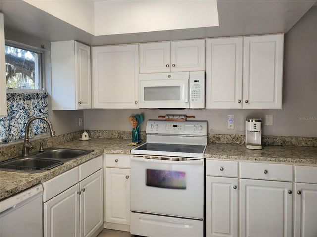 107 SPRINGWOOD SQUARE, Port Orange, FL 32129