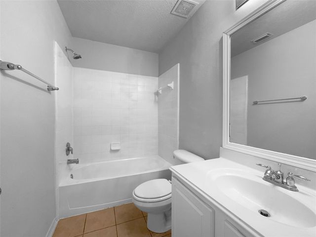 8726 Bentongrove Lane, Houston, TX 77044