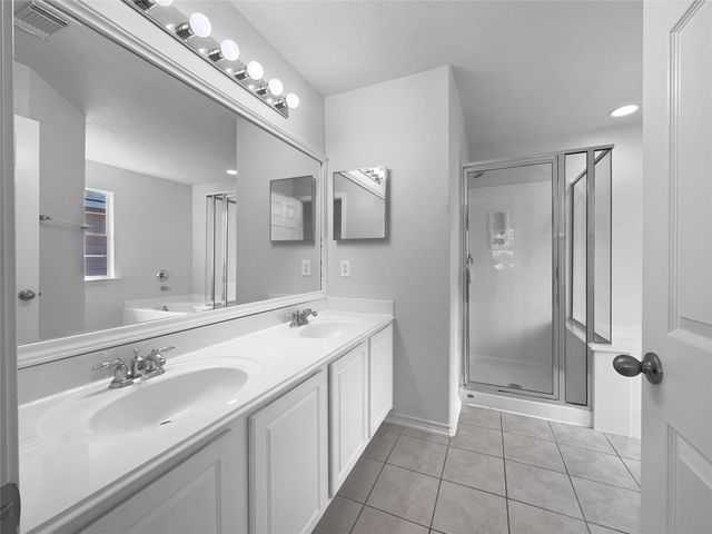 8726 Bentongrove Lane, Houston, TX 77044