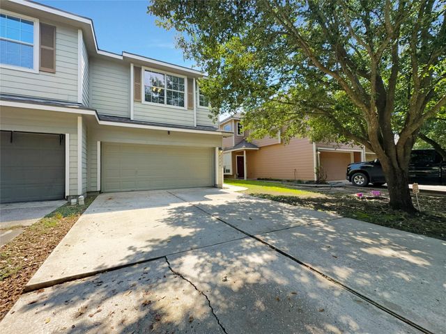 8726 Bentongrove Lane, Houston, TX 77044
