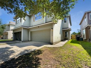8726 Bentongrove Lane, Houston, TX 77044