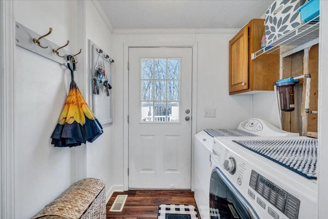 506 Spinnaker WAY, Moneta, VA 24121