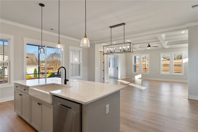 63 Carr Road, Piedmont, SC 29673