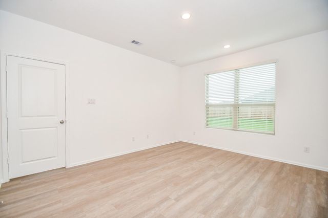 5240 Pine Pass Drive, Rosenberg, TX 77469