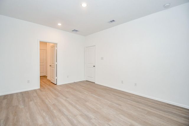 5240 Pine Pass Drive, Rosenberg, TX 77469