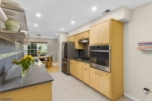 40 Roxbury Ct G, Montgomery Twp., NJ 08540