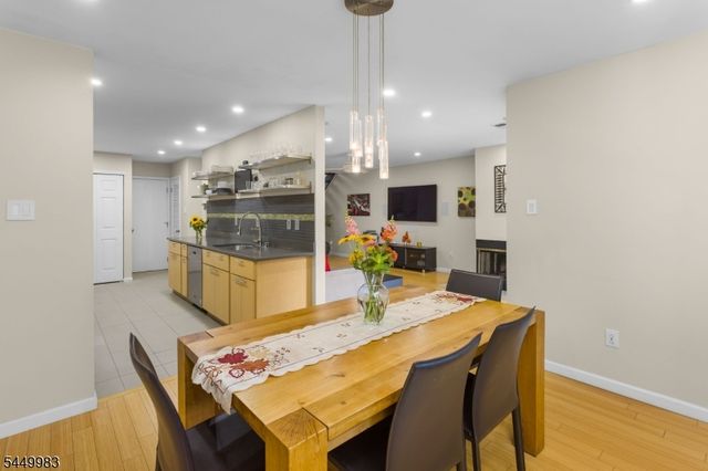 40 Roxbury Ct G, Montgomery Twp., NJ 08540