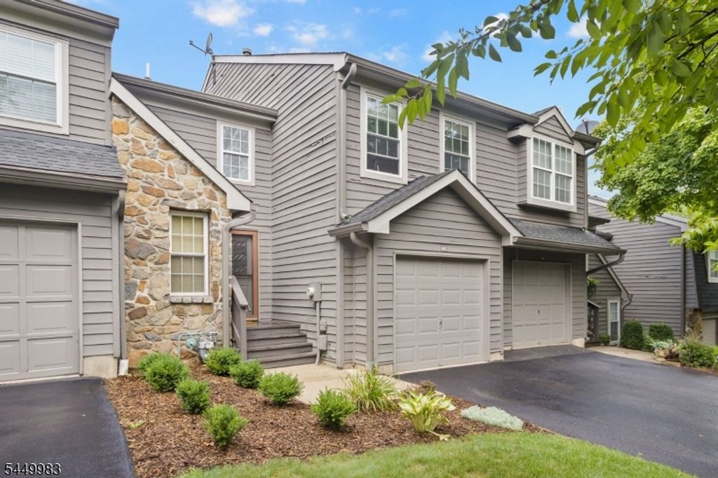 40 Roxbury Ct G, Montgomery Twp., NJ 08540