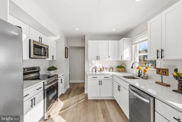 4 HAMILTON LN, Willingboro, NJ 08046