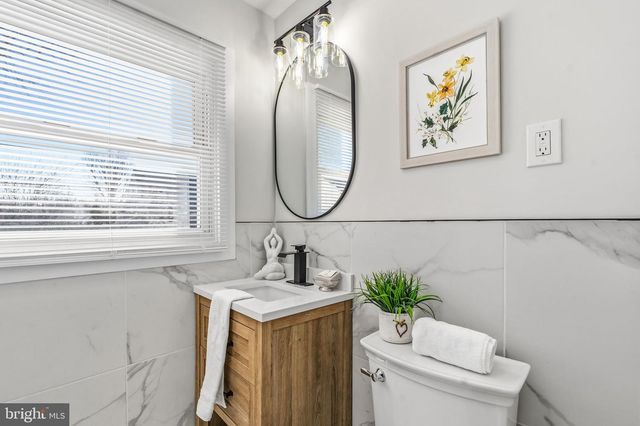 4 HAMILTON LN, Willingboro, NJ 08046