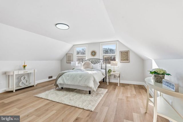 4 HAMILTON LN, Willingboro, NJ 08046