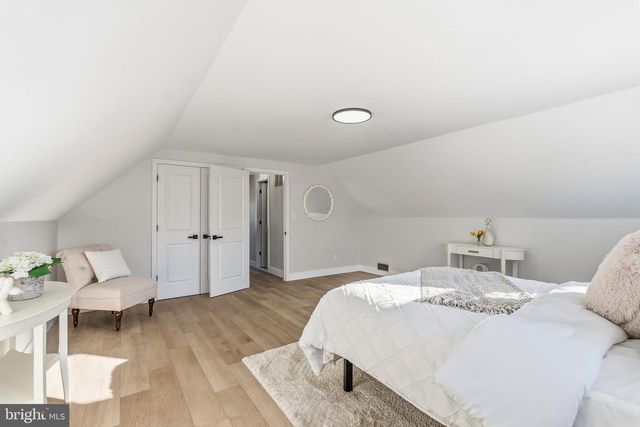 4 HAMILTON LN, Willingboro, NJ 08046