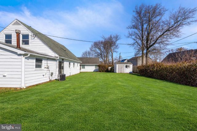 4 HAMILTON LN, Willingboro, NJ 08046