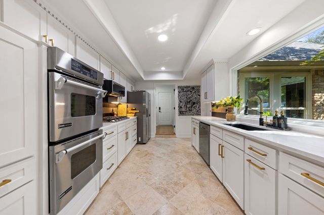 16140 Chalfont Circle, Dallas, TX 75248