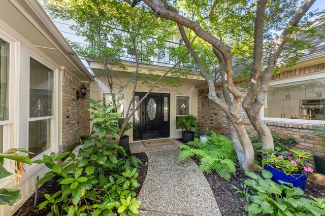16140 Chalfont Circle, Dallas, TX 75248